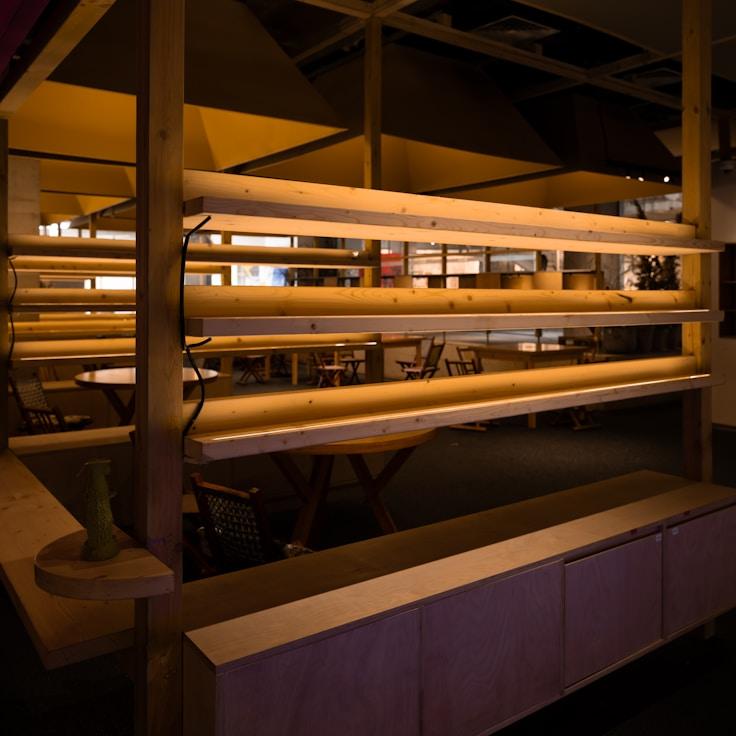 Casual restaurant with booth seating